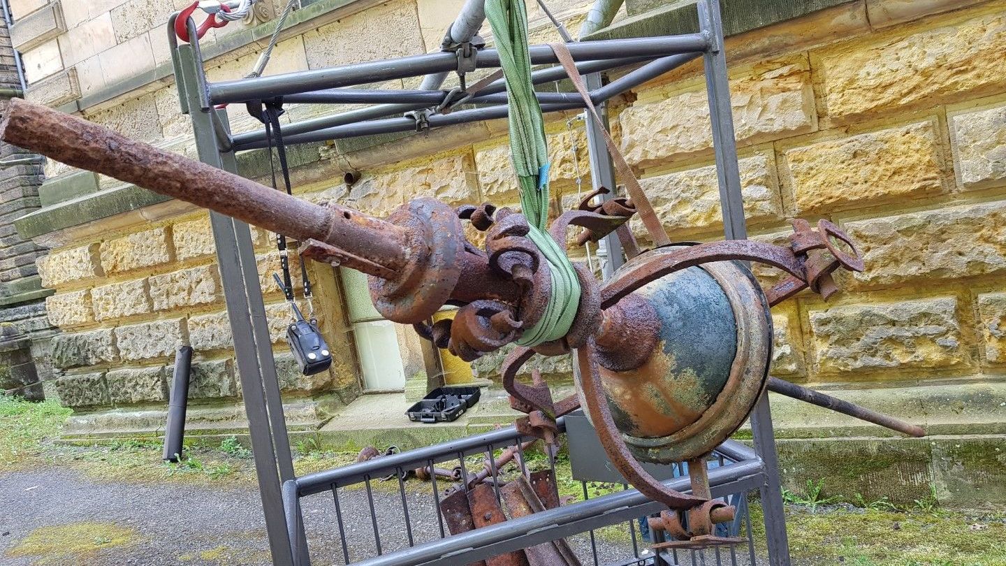 Schloss Hummelshain: Fördermittel für Wetterfahne