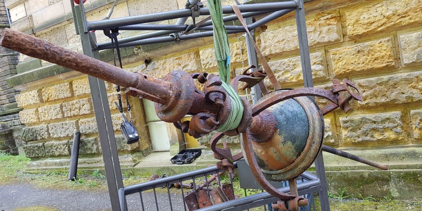 Schloss Hummelshain: Fördermittel für Wetterfahne