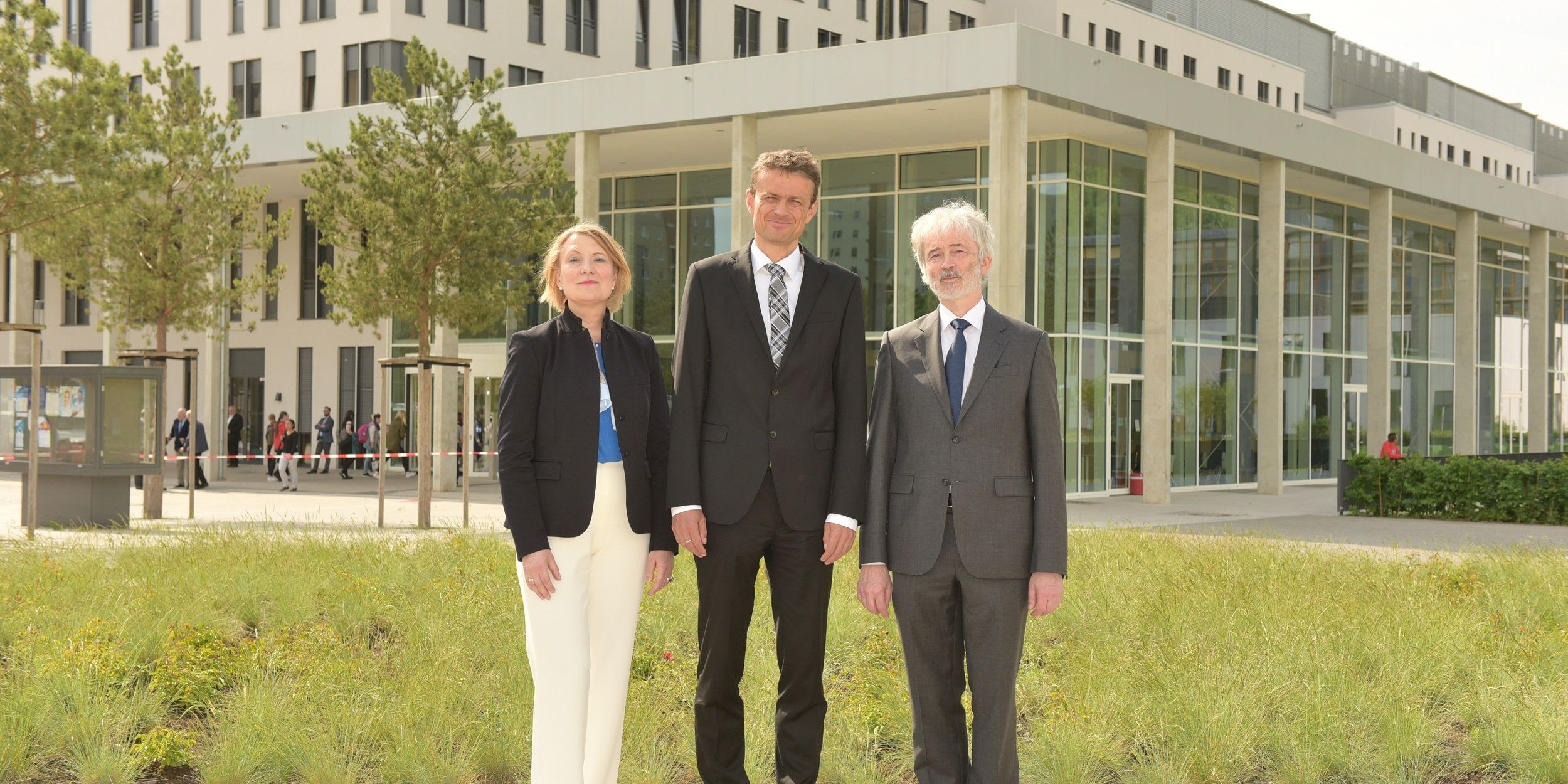 Uniklinikum setzt erfolgreichen Entwicklungskurs fort Uniklinikum setzt erfolgreichen Entwicklungskurs fort