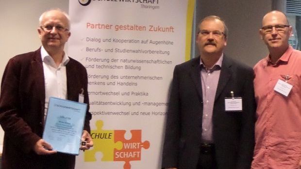 Auszeichnung für Schulleiter Richard Brömel