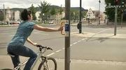 Schritt-für-Schritt-Kampagne: An Ampeln wurden Handgriffe für Radfahrer angebracht