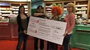 Die Centrum Apotheke unterstützt die Elterninitiative für krebskranke Kinder
