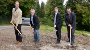 Erster Spatenstich für neues Krematorium   