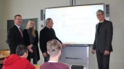 Sparkasse Gera-Greiz übergab interaktive Tafeln 