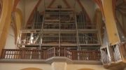 Orgel ausgebaut: Die Königin der Instrumente in der Stadtkirche wird saniert