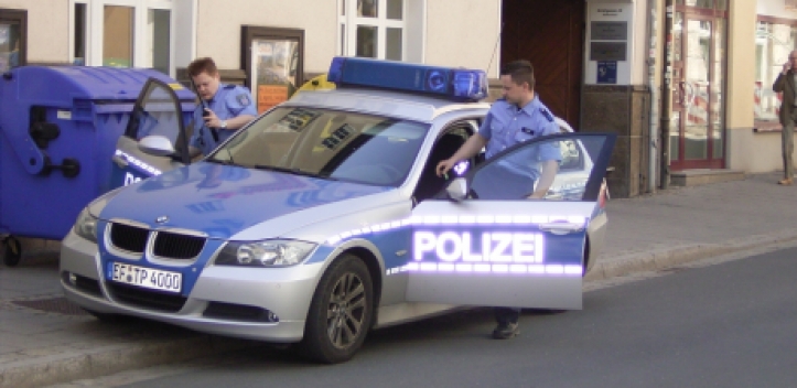 Laptop vom Fahrzeugdach gestohlen