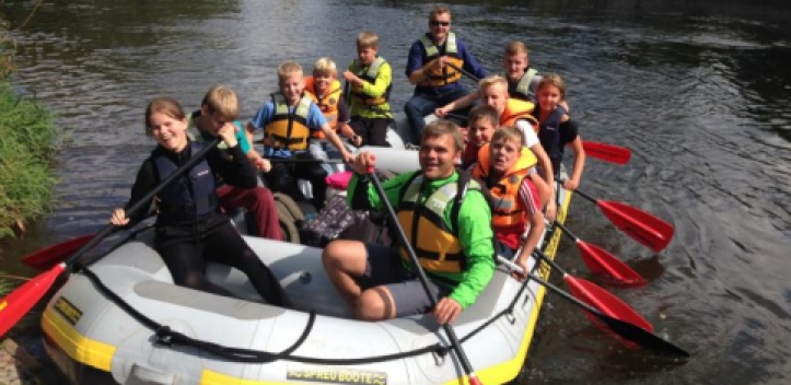 „Blau-gelb-weiße Osterferien“ im Fanprojekt