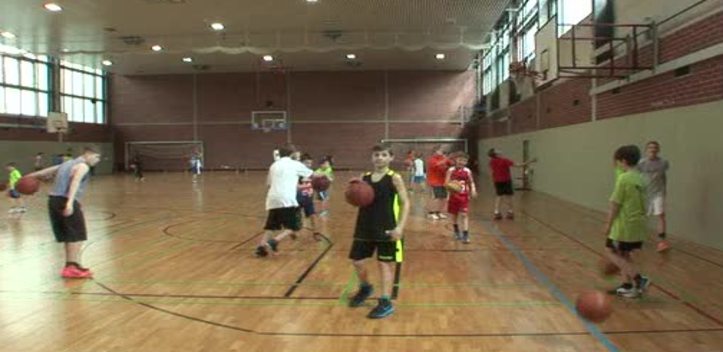 Umsorgt: Der Science City Jena e.V. bietet wieder ein Ostercamp für den Basketball-Nachwuchs an