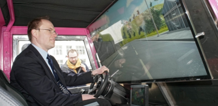 Elektrofahrzeug-Simulator entert die Binnenhäfen