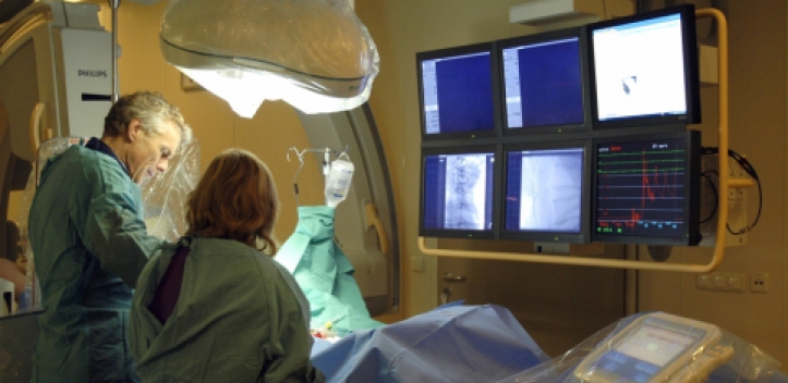 UKJ veranstaltet Symposium zum Thema „Kathetersysteme“   