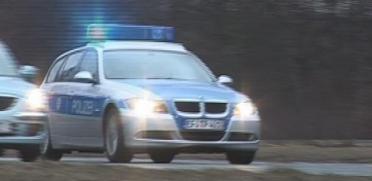 Lkw fuhr in Leitplanke: Mindestens 100 000 Euro Schaden