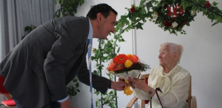 Gratulation zum 100. Geburtstag