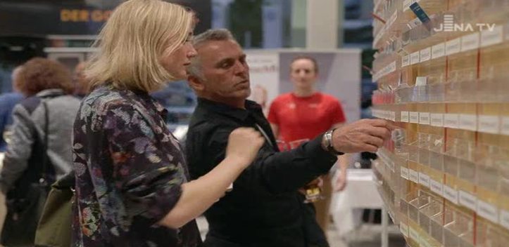 Visitenkartenparty veranstaltet: Im Autohaus Fischer trafen sich Unternehmer aus der Region