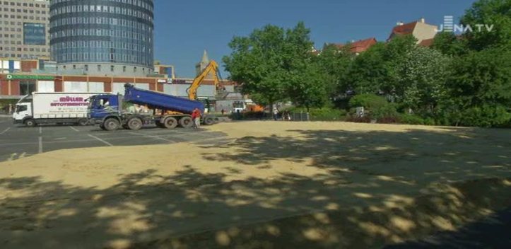 Beachen in Jena: Die Innenstadt verwandelt sich bis zum 14. Juni in ein großes Volleyballfeld