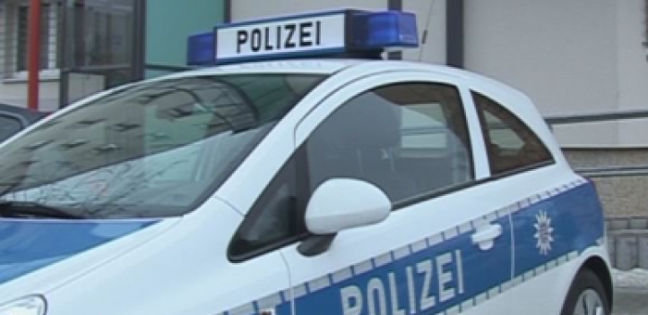 Verkehrsunfall mit Fahrerflucht: Frau schwer verletzt  