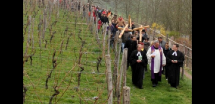 Katholiken feiern Dekanatstag auf Leuchtenburg