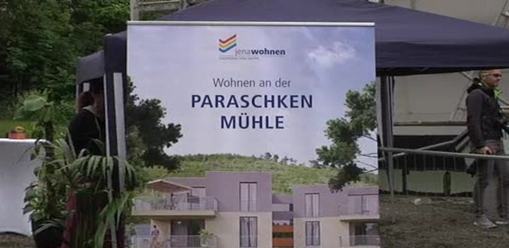 Richtfest gefeiert: An der Paraschkenmühle errichtet jenawohnen ein Mehrfamilienhaus