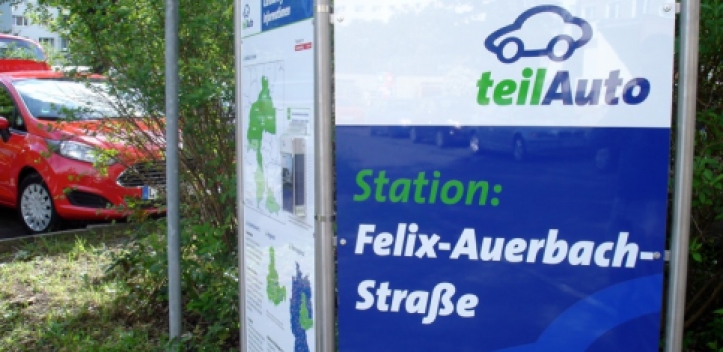 jenawohnen und teilAuto intensivieren Zusammenarbeit