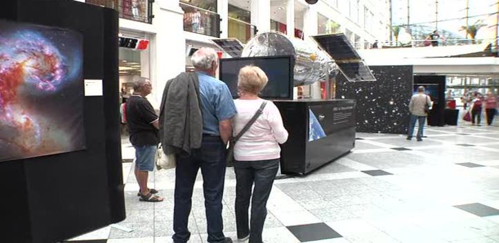 Ausstellung in der Goethe-Galerie: Aufnahmen des Hubble-Teleskopes werden gezeigt