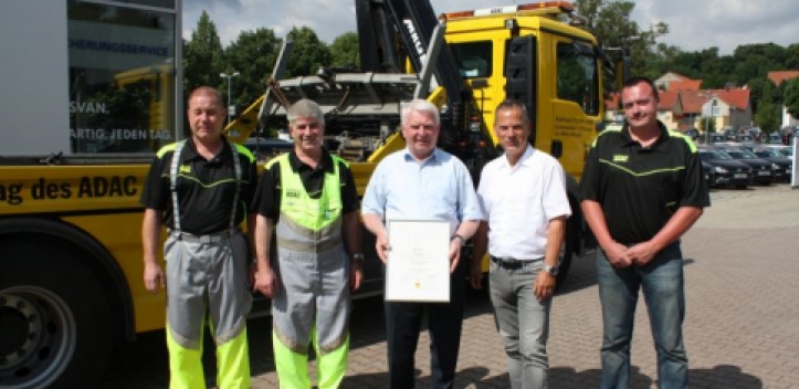 ADAC-Auszeichnung für Autohaus Fischer