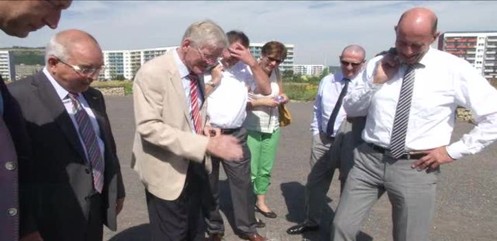 Besuch in neuer Funktion: Wirtschaftsminister  Wolfgang Tiefensee war in Lobeda unterwegs