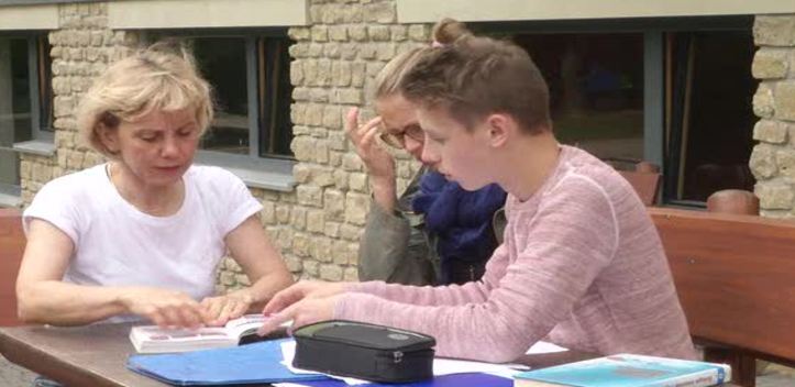 Sommercamp für Hochbegabte: 45 junge Forscher arbeiten an wissenschaftlichen Projekten