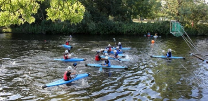 Kanupolo-Jubiläumsturnier auf der Saale