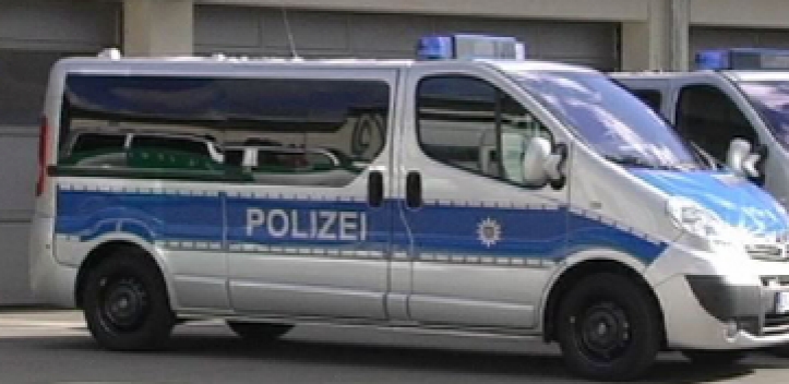 Krad-Fahrer fuhr auf Stauende auf und stürzte