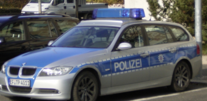 Löschfahrzeug und Pkw kollidiert