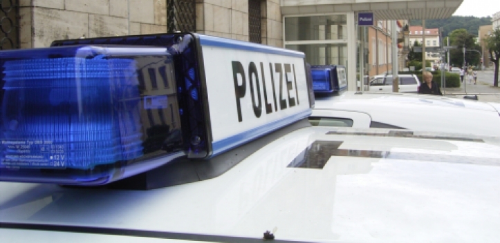 Ohne Fahrerlaubnis dafür mit Drogen und Messer unterwegs