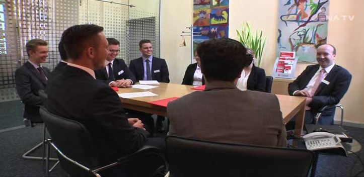 Ausbildungsstart: Auch in der Sparkasse wurden neue Azubis begrüßt