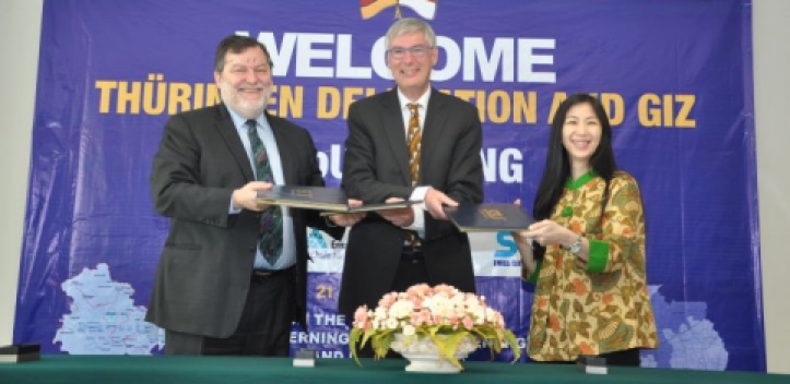 EAH Jena kooperiert mit indonesischer Hochschule