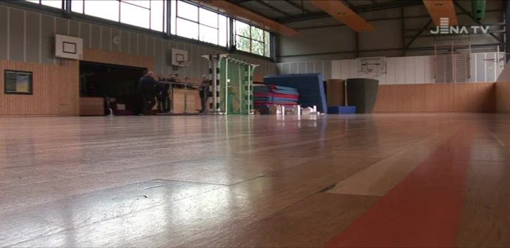 Flüchtlinge in Lobeda: Die Mefa-Turnhalle wird als Gemeinschaftsunterkunft hergerichtet