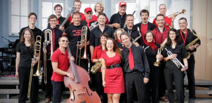 Konzert mit zwei Big Bands