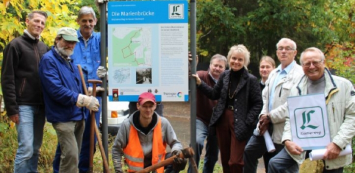 Erste Lutherweg-Tafel an Martinshöhe aufgestellt