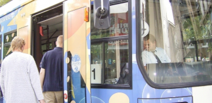 Nahverkehr: Einzelfahrschein kostet ab 2016 zwei Euro