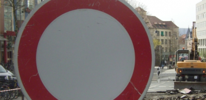 Camburger Straße halbseitig gesperrt