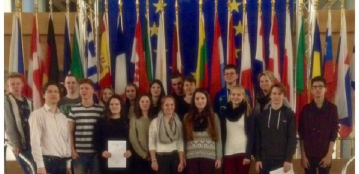 Stoy-Schüler auf europapolitischer Tour 