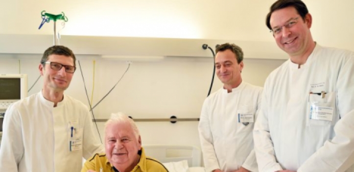 Kabellosen Mini-Herzschrittmacher implantiert