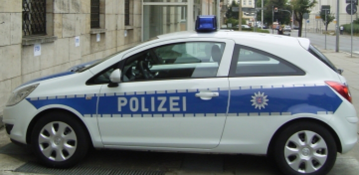 Rotlicht missachtet:  Unfall mit Verletzter