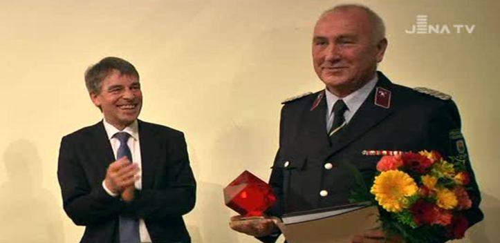 Ehrenamtspreis verliehen: Der Feuerwehrmann Jürgen Richter wurde geehrt
