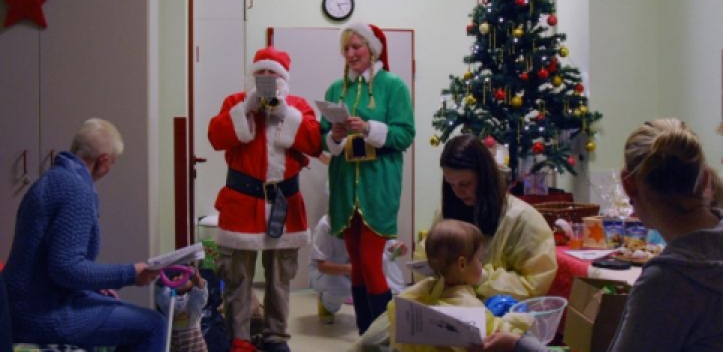 Kinderklinik: Bescherung für die kleinen Patienten