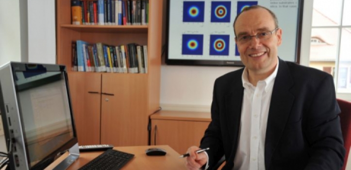 Astronomische Weiten im Labor einfangen