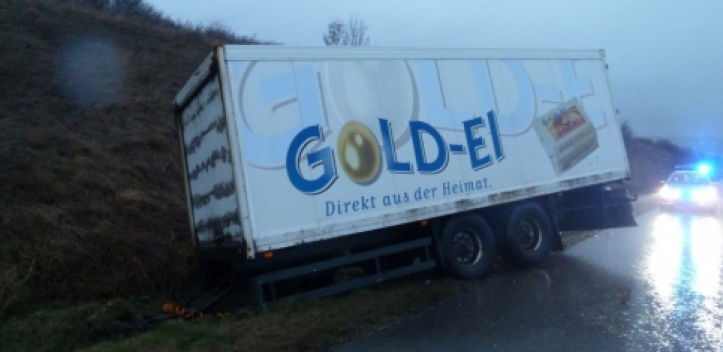 Lkw-Anhänger verloren   