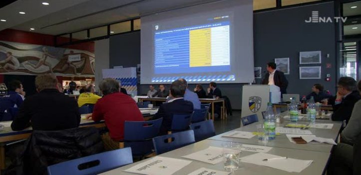 Bilanz gezogen: Der Mitgliederversammlung des FC Carl Zeiss Jena wurde ein Millionen-Minus offenbart