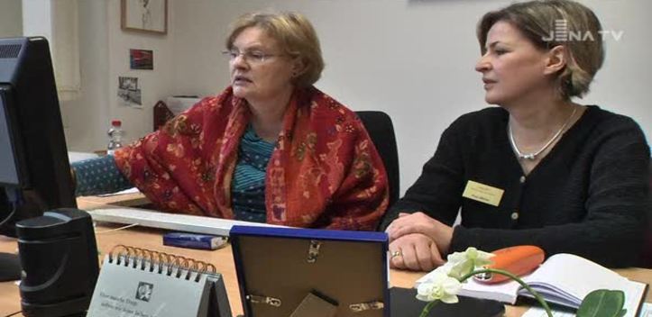 Staffelübergabe: Auf Dr. Annette Kasper im Amt der Bücherei-Chefin folgt Katja Müller