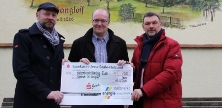 750 Jahre St. Gangloff: Stadtwerke Energie übergaben Spende