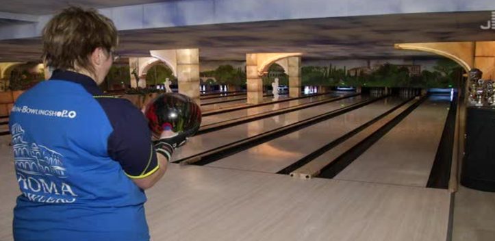 Der Traum vom Aufstieg: Das Frauen-Team der Roma Bowlers will in der 2. Bundesliga spielen