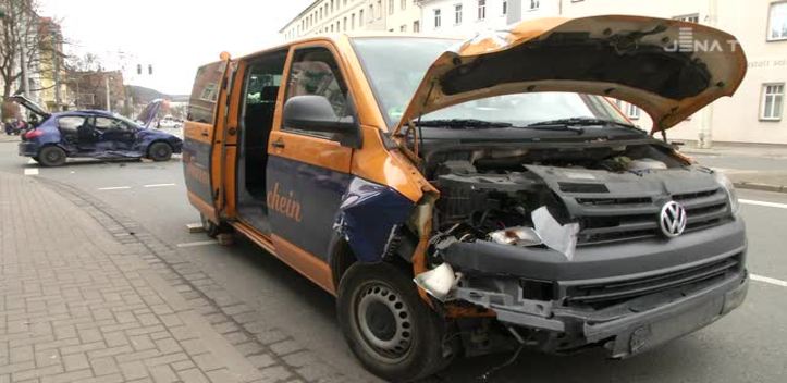 Verkehrsunfall: Am Montagnachmittag schrillten Sirenen in der Innenstadt