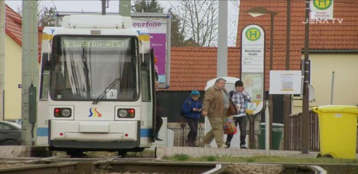 Schienenersatzverkehr eingerichtet: In Richtung Zwätzen fahren bis Anfang April nur Busse